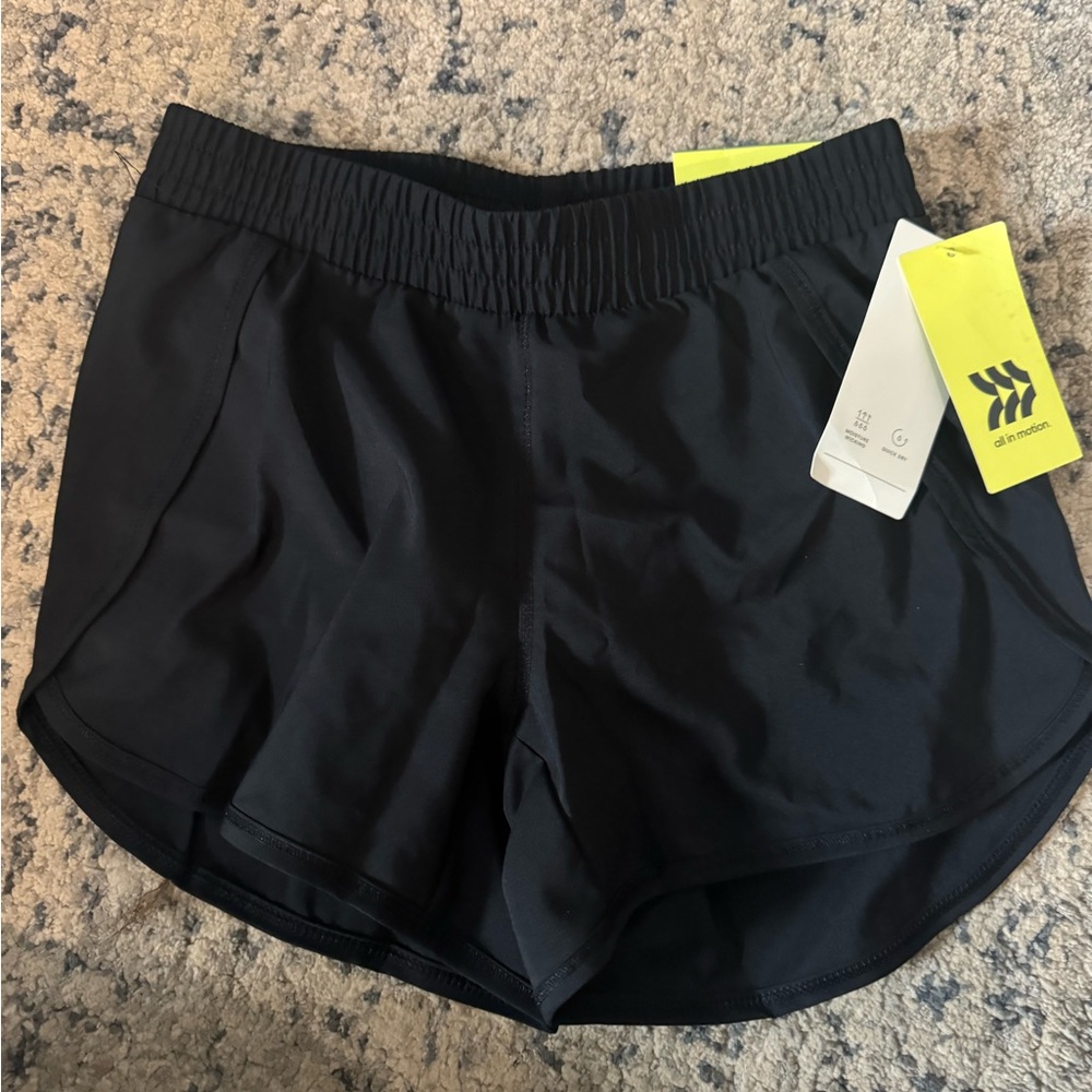 Black all in motion Girl’s Size M (8) Athletic Shorts
